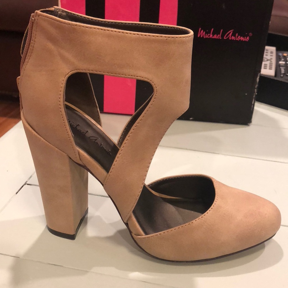 Nude heels
